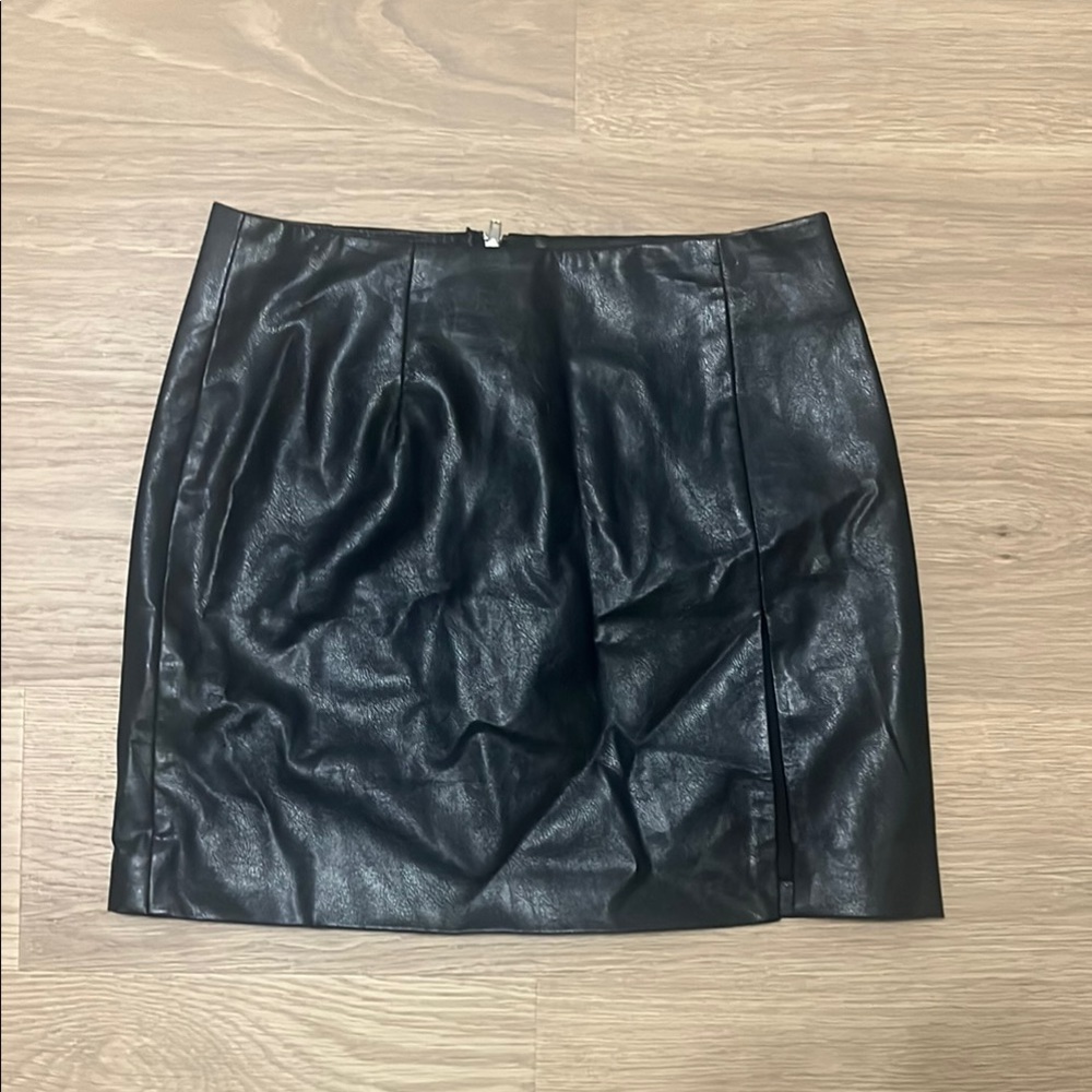 Forever 21 Black Mini Pencil Skirt